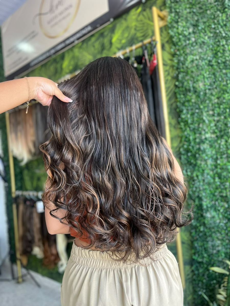 Cabelo morena iluminada